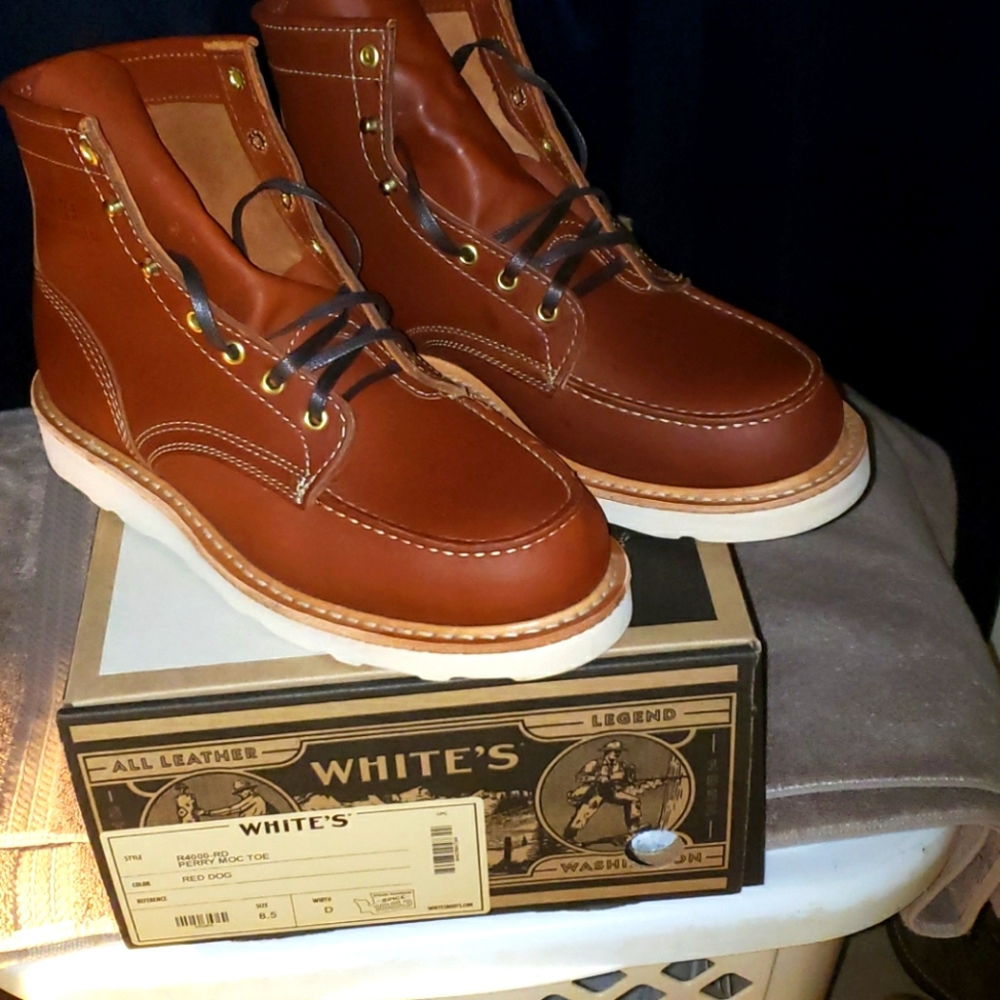 New white's perry moc toe boots 8.5 D red dog